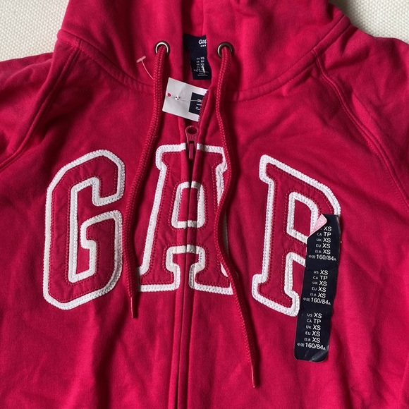 GAP Girls Hoodie - Picture 2 of 3